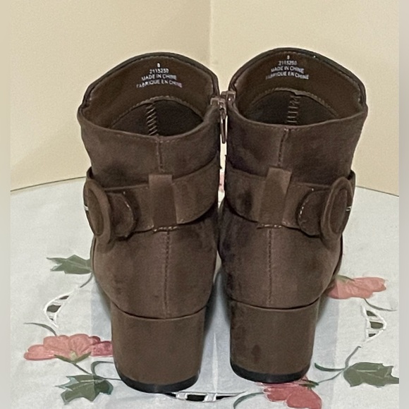 NYC Couture Brown Suede Ankle Boots Size 8 - Picture 5 of 8
